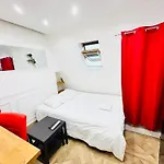 Апартаменты Cute Paris, Near Champs-elyssees Париж