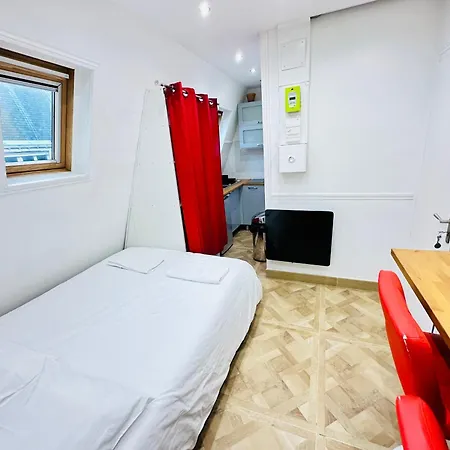 Cute Central Apartment Paris, Near Champs-Elyssees