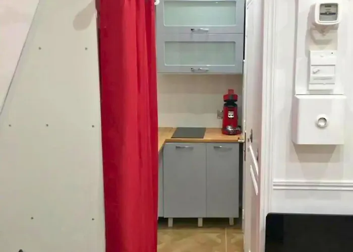 Apartment Pretty Flat In Paris