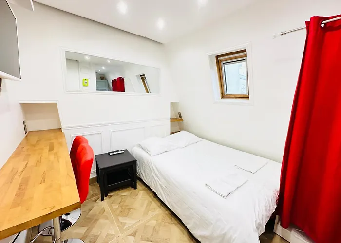 Pretty Flat In * Paris