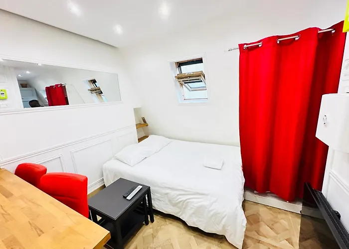 Apartment Pretty Flat In Paris